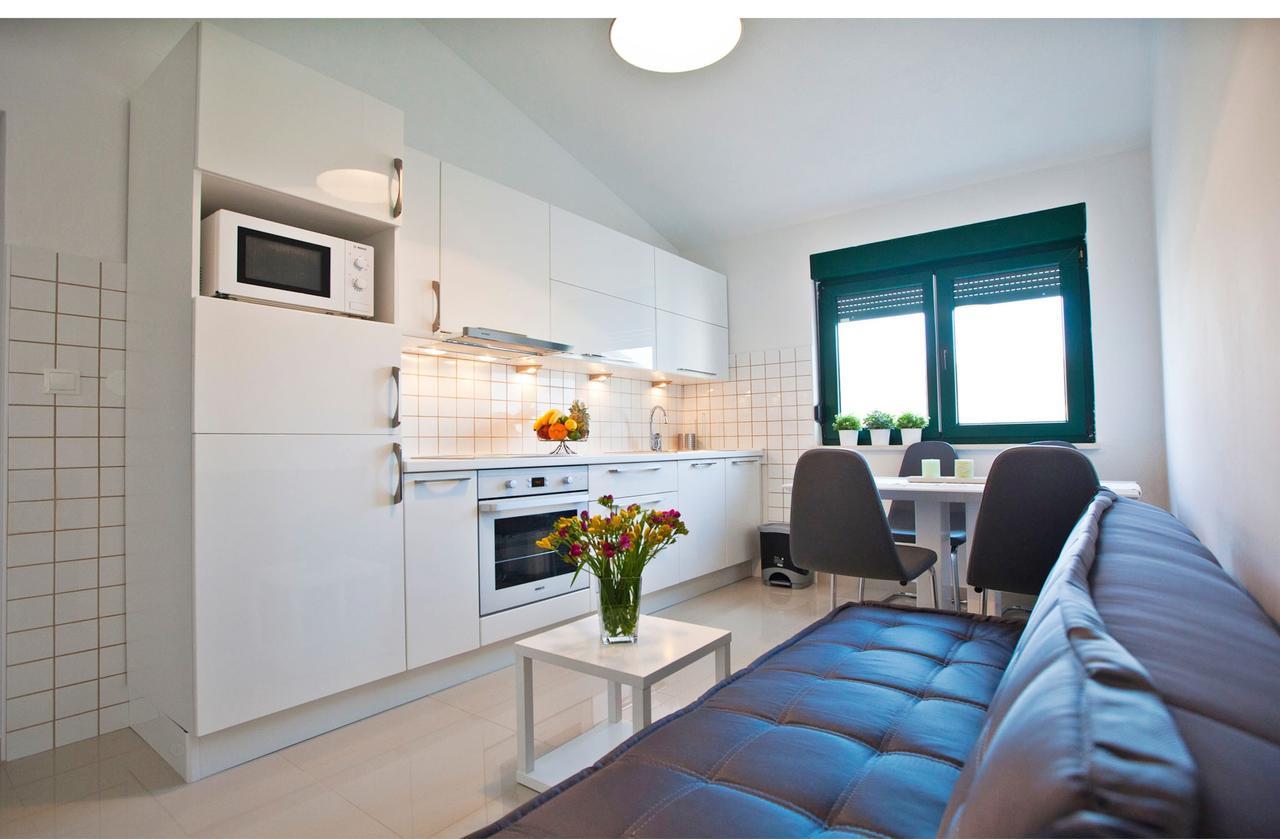 Apartments Roses สโตเบรช ภายนอก รูปภาพ
