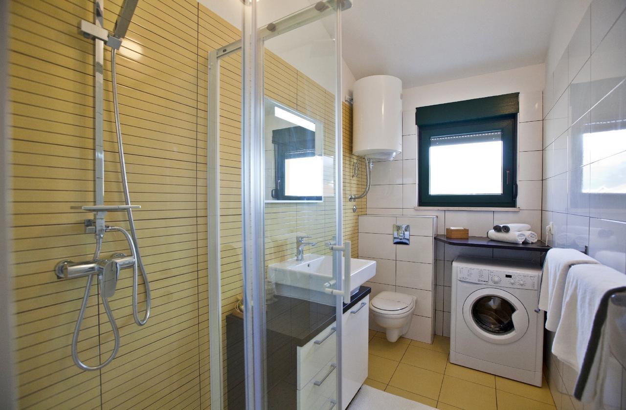 Apartments Roses สโตเบรช ภายนอก รูปภาพ